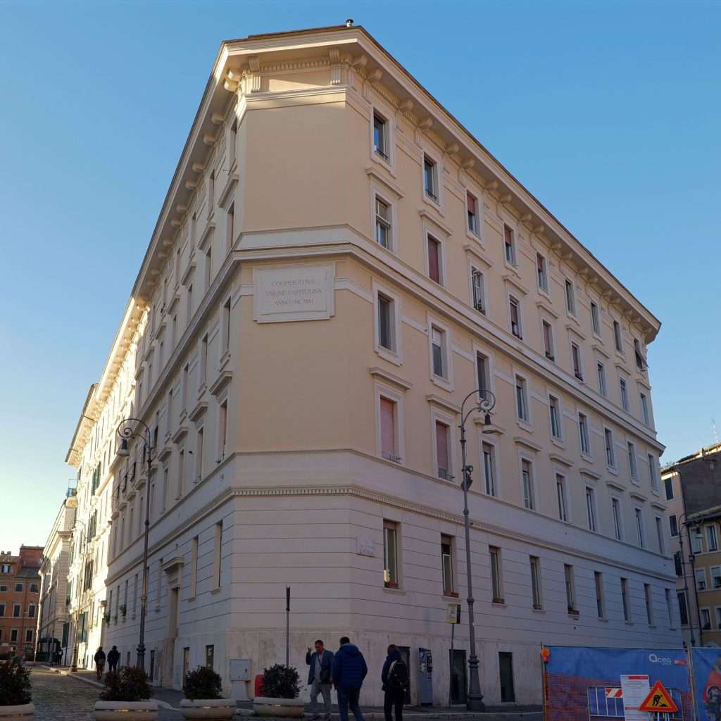 5-CASA-Orizzontale-quadrata