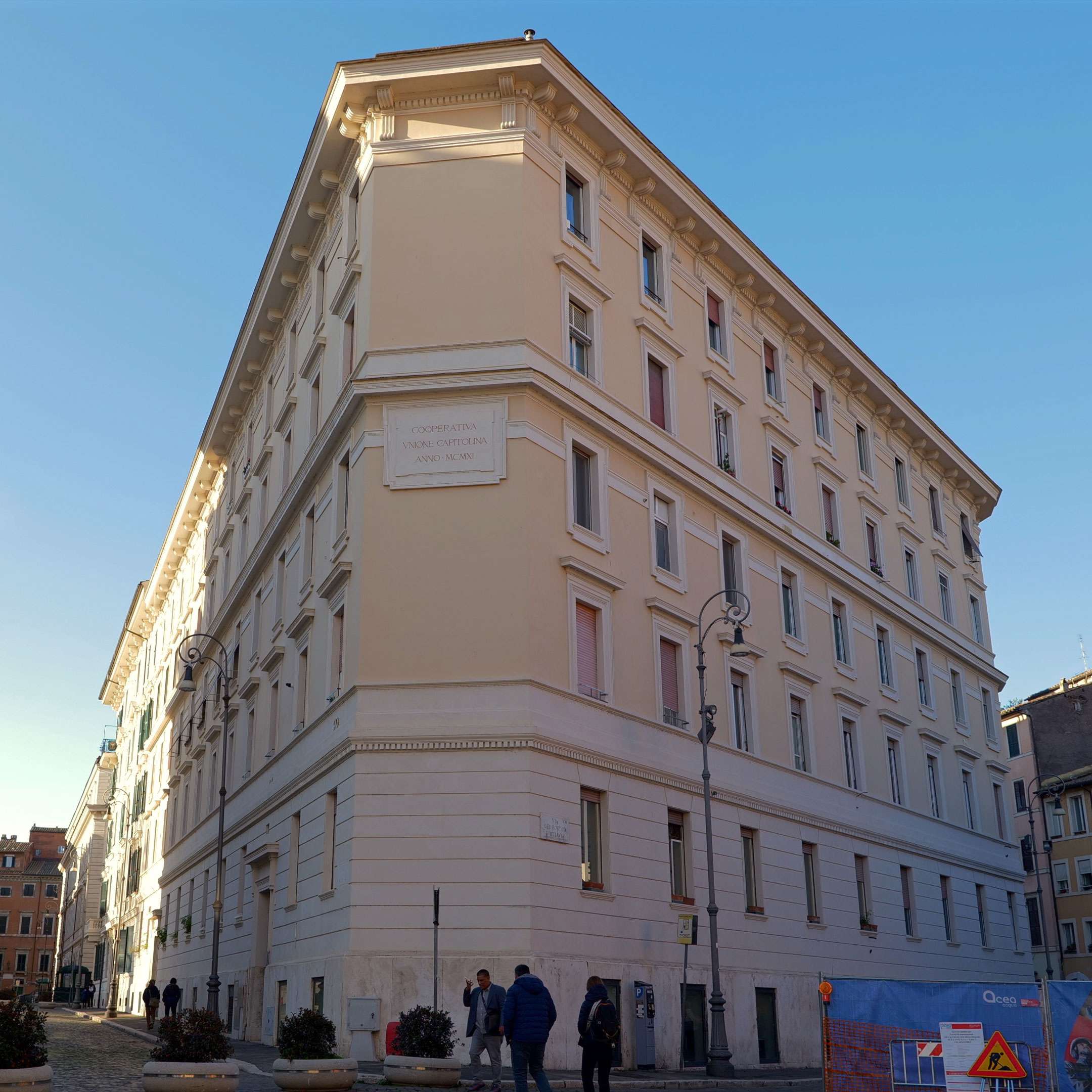 5-CASA-Orizzontale-quadrata